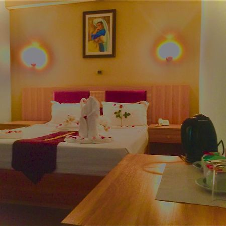 Jacaranda Hotel, Бахр-Дар Экстерьер фото