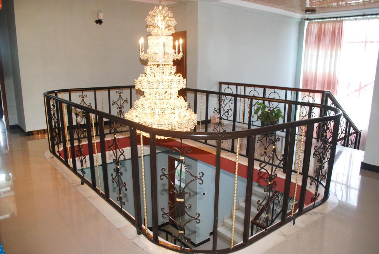Jacaranda Hotel, Бахр-Дар Экстерьер фото