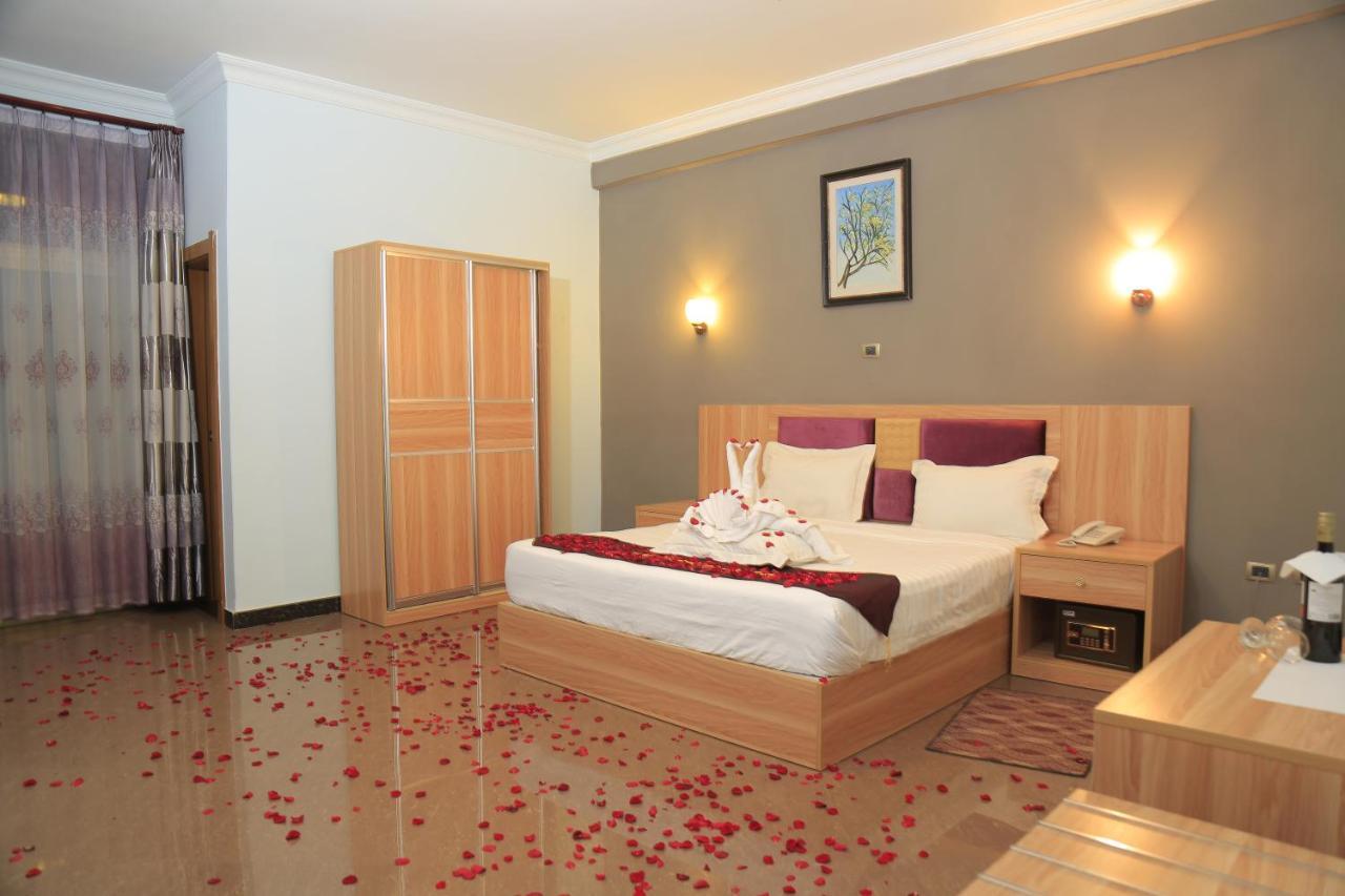 Jacaranda Hotel, Бахр-Дар Экстерьер фото