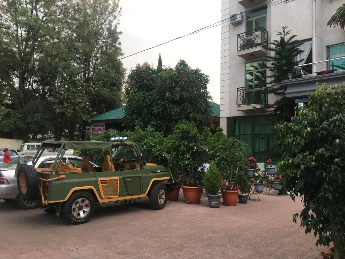 Jacaranda Hotel, Бахр-Дар Экстерьер фото
